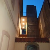 réalisation d'un ascenseur et escalier de secours